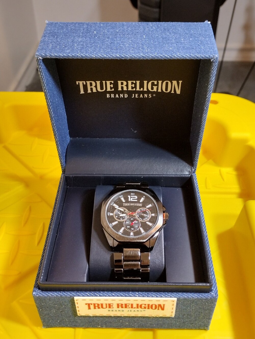 TRUE RELIGION MEN'S WATCH BLACK TRUE RELIGION BLACK MENS WATCH WITH DENIM BOX